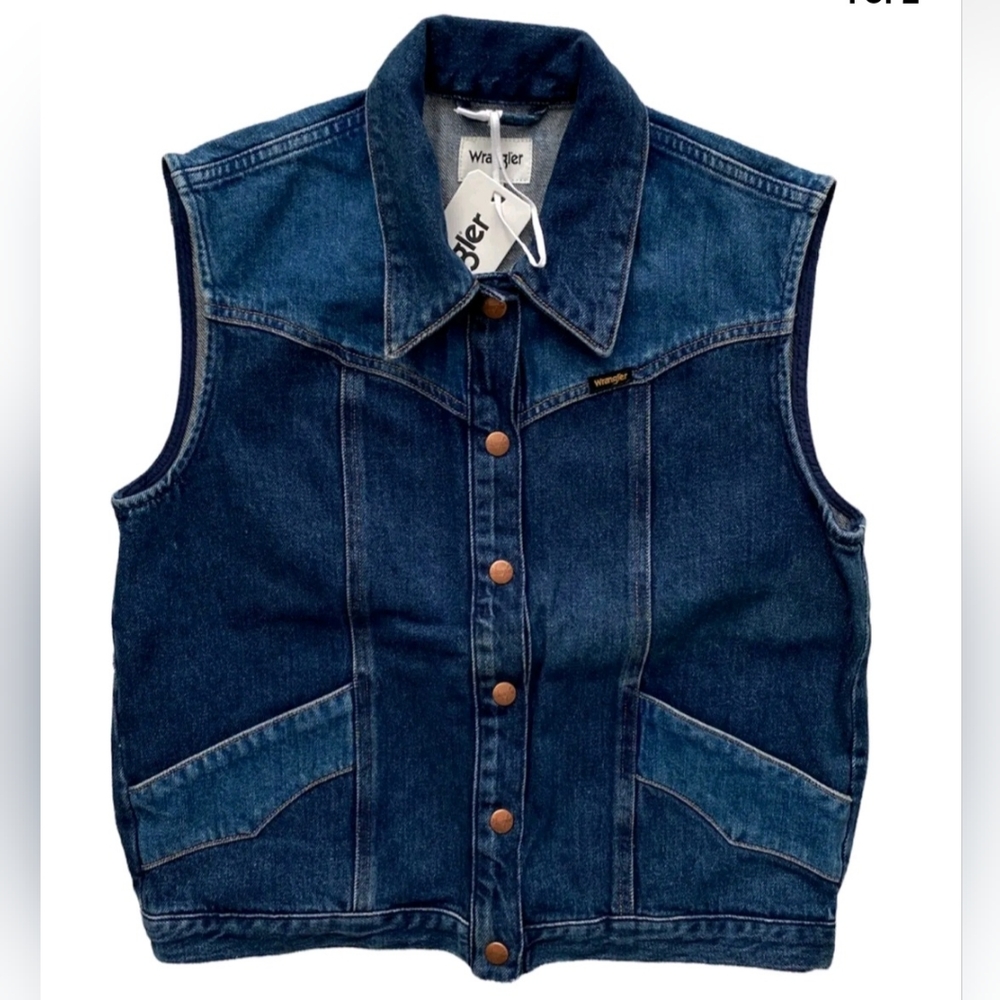 NWT Wrangler snap vest, Womens size L